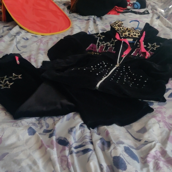 Workout set pants and jacket - Picture 1 of 4